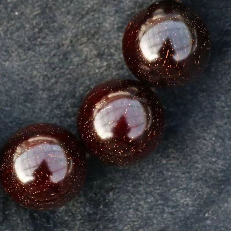 

Xiaoye Red Sandalwood Hand Chain 108 Wooden Buddha Beads Old Material Men's Bracelet Transport Beads Bracelet Women