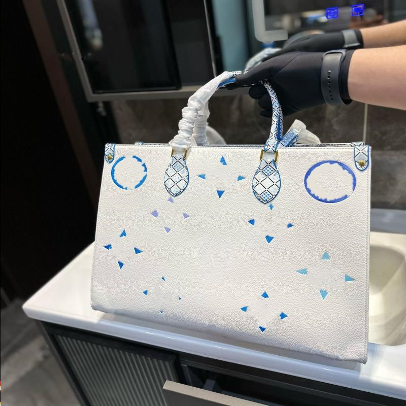 

Onthego Womens Big Bags THE POOL Bags Canvas BY Leather Totes Monograms Designer Handbags Classic Capacity M40995 Shopping M22975 M2297 Tbpc, #1