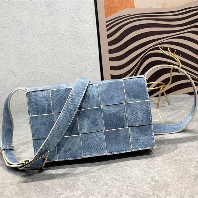 

Bottegas Bag Tote Fashion Cassette Denim Diagonal Straddle Woven Single Shoulder Underarm Handheld Women's Small Square Bags Venetas Handbags Zc, Blue3