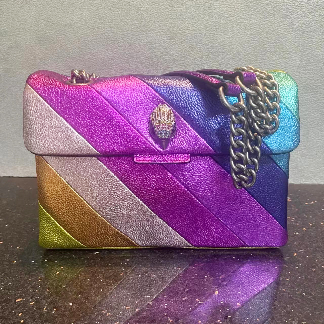 

Top quality Genuine Leather Designer cosmetic bags Kurt Geiger clutch rainbow Women travel baguette bags men strap handbags Hobo cross body totes Shoulder Beach bag