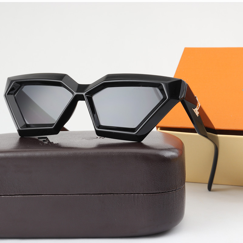 

Designer Sunglasses wholesale sunglasses polarized luxurys designers sunglasses High Quality eyeglass Women Men Glasses Womens Sun glass UV400 lens Unisex