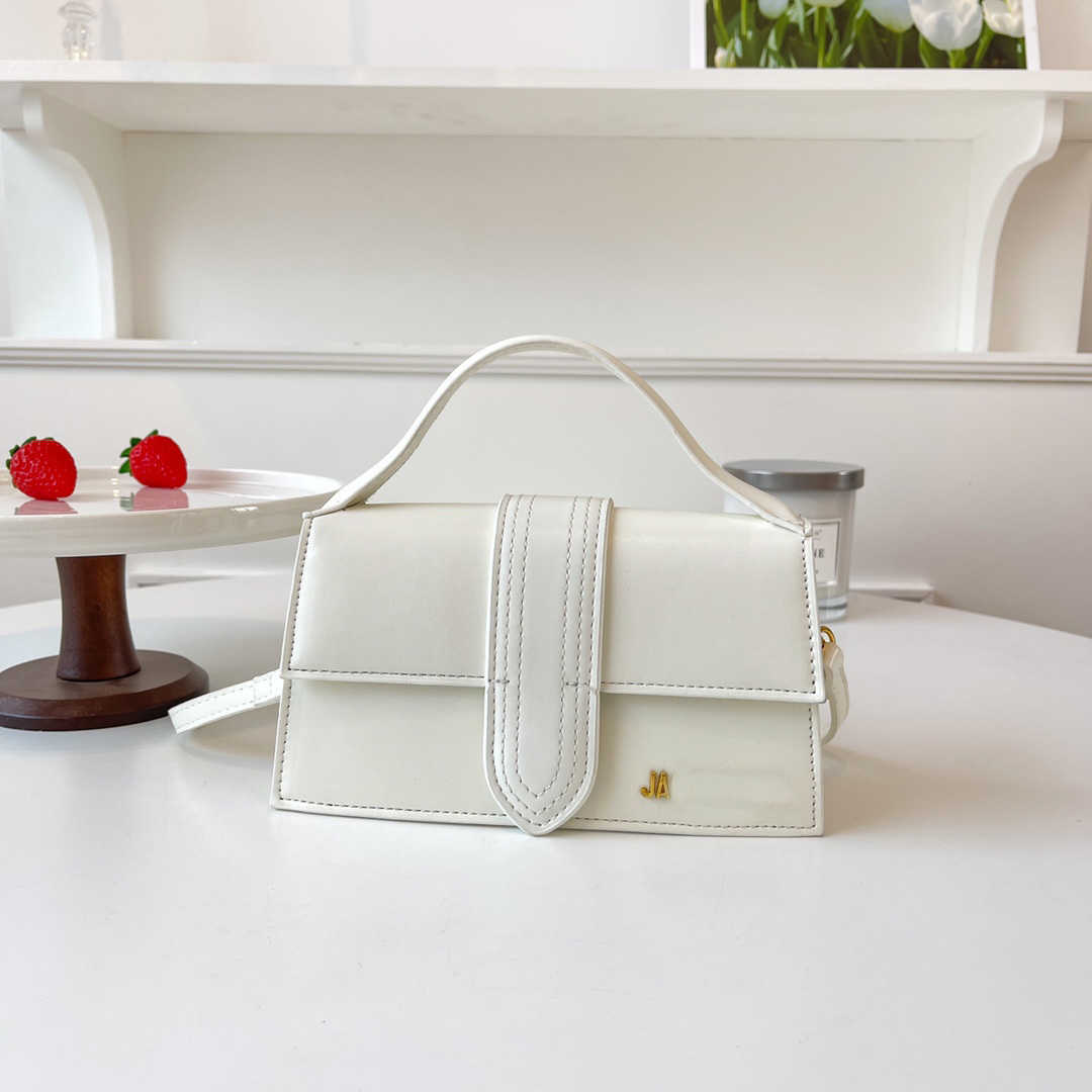 

Designer Jacquemes Bag With Little Golden BallSize Purse Set Womens Purses And Handbags Genuine Leather Handbags For Women 20x10.5x6 White