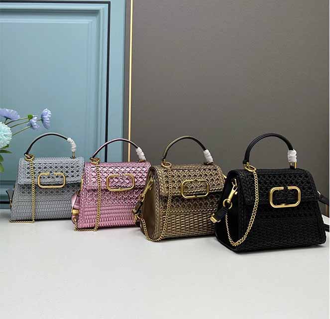 

Designer Shoulder Bags Womens Totes Chain valentinoity Clutch handbags Vintage Metal fittings purse Magnetic buckle Switch valentinose crossbody bag, Black