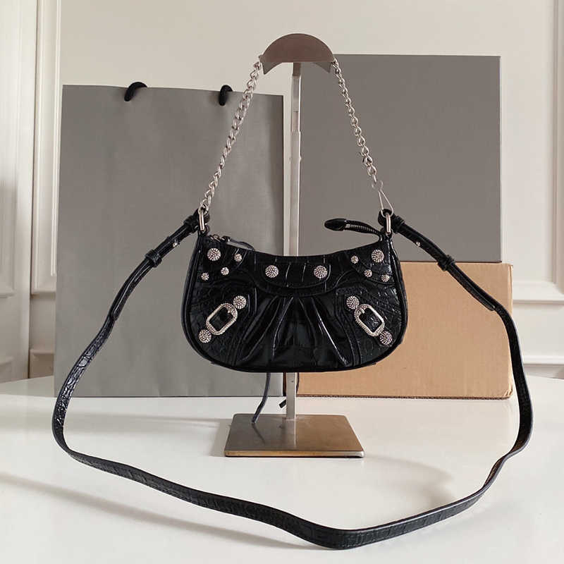 

Women 7A Quality lady le Cagole Bags chaiin Motorcycle shoulder luxury Designers Genuine leather crossbody purse Pochette Crocodile skin XS mini cool girl bags, Black