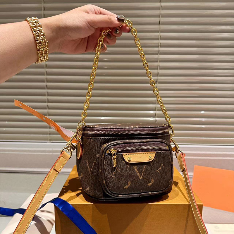 

Fanny pack designer bag luxury belt bag leather material fanny pack chain design waist bag temperament versatile style gift box very good, Pink