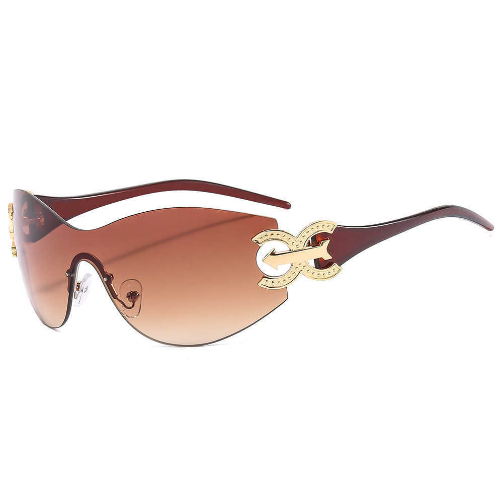 

Wholesale of Advanced one-piece frameless with large frame sun shading beach sunglasses Y2K spicy girl style hip-hop glasses