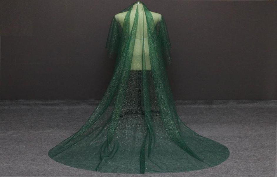 

Bridal Veils Shining Long Green Wedding Veil With Gold Dust Glitters One Layer 3 Meters Cathedral WITHOUT Comb Voile Mariage1481263