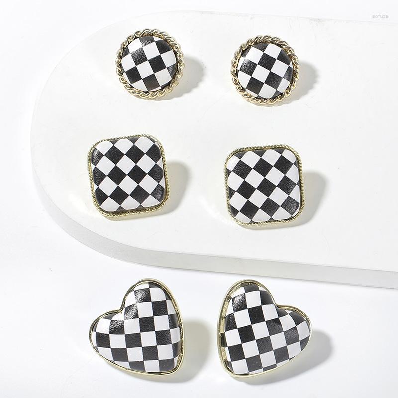 

Stud Earrings 3 Pairs/Set Korean Style Fashion Female Round Square Heart Geometric PU Leather Black White Plaid For Women Gifts
