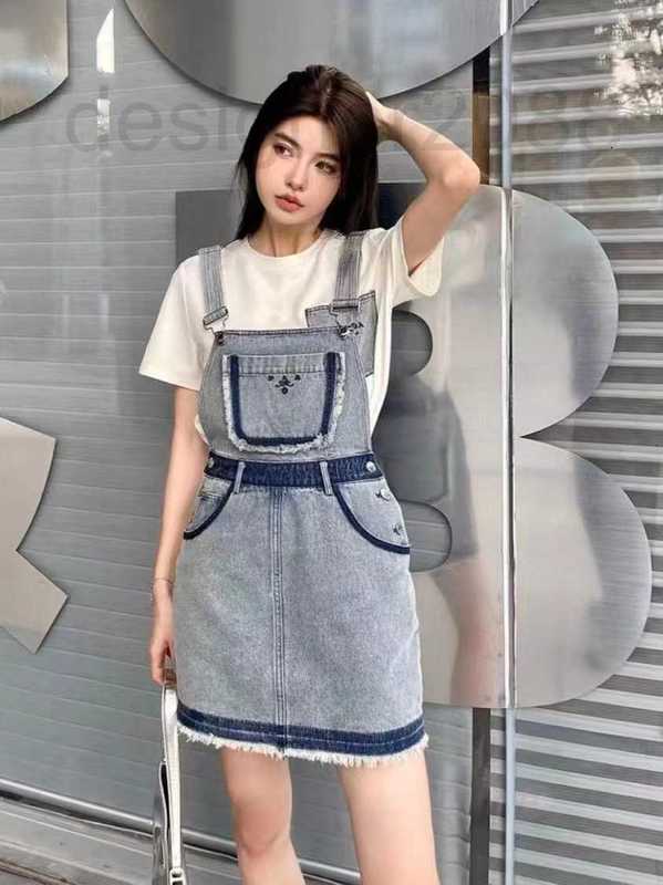 

Basic & Casual Dresses designer 2023 Summer New Temperament Age Reducing Sweet Versatile Denim Strap Skirt 89VJ, Light blue