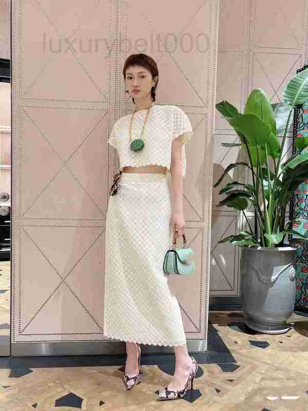 

Two Piece Dress designer High end 2023 Summer New Lace Water Soluble Embroidery White Moonlight Fashion Set JKSN, White5