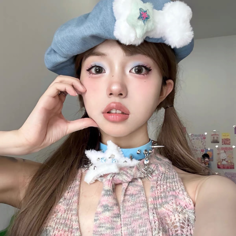 

Y2K Japanese Babes Plush Bones Denim Berets for Women Ins Sweet and Cool Riveted Punk Style Street Painter Beret Hats Gorras