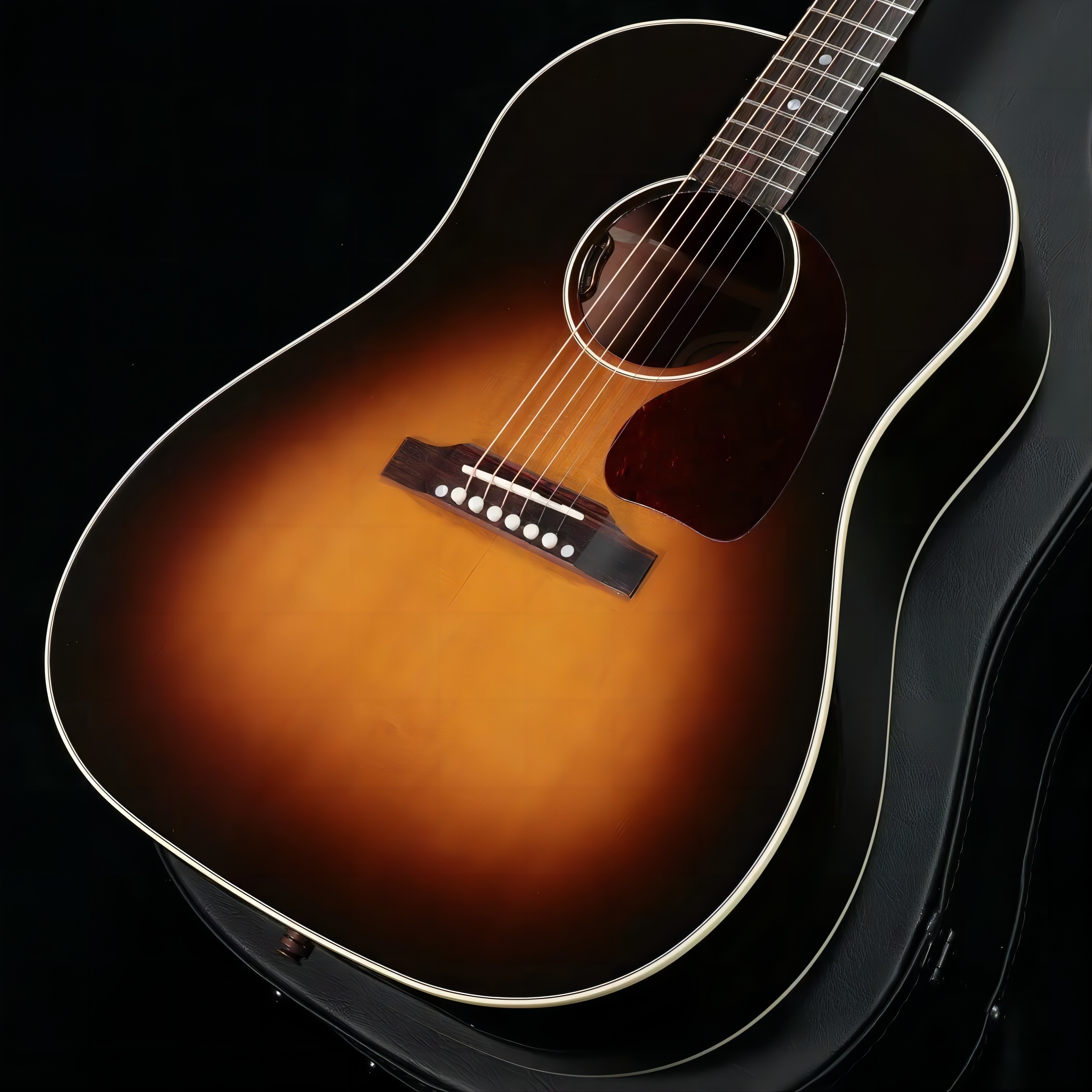 

Custom guitar, solid spruce top, rosewood fingerboard, mahogany sides and back, 41-inch high-quality acoustic guitar,