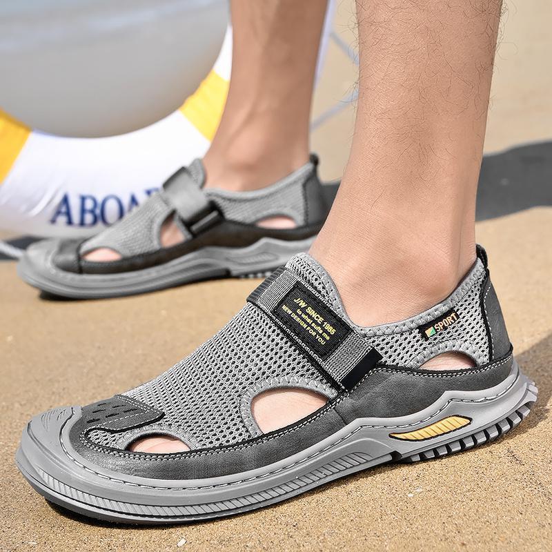 

Sandals Man Fashion Summer Outdoor Beach Casual Baotou Hole Shoes for Men Breathable Platform Nonslip Sports 230628, Grey