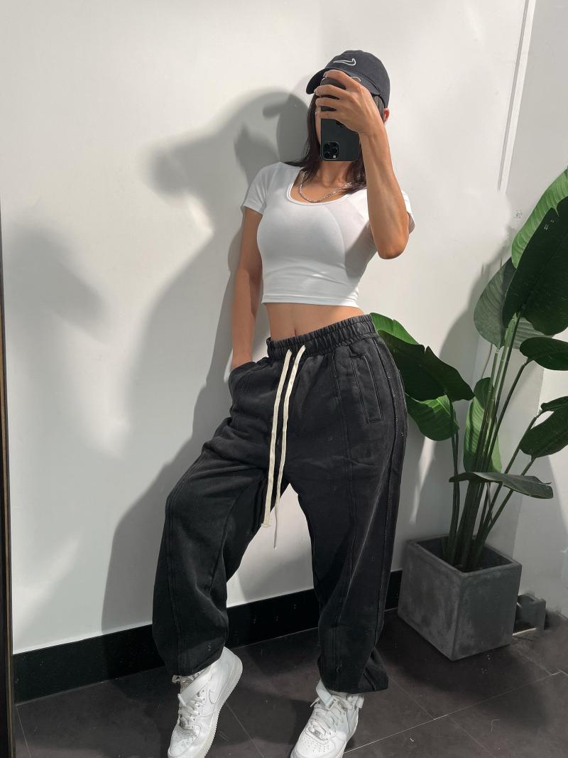 

Women' Pants European And American Street Washing Water Old Heavyweight Retro Style Casual Sweatpants Men Women Couple Loose Trousers, Black