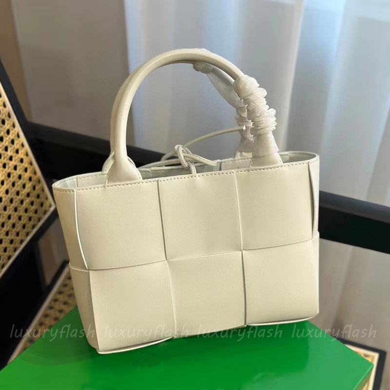 

Womens Totes Beach Bags Designer Crochet Book Bag Fashion Small Woven Open Shopping Bags Woman Shoulder Cross Body 24cm, White