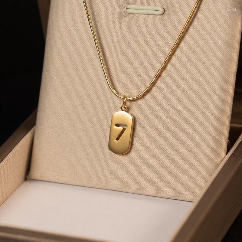 

Pendant Necklaces Lucky Seven 316L Stainless Steel Number 7 Glossy Card Chain Choker Necklace For Women Men Jewelry Party Gifts