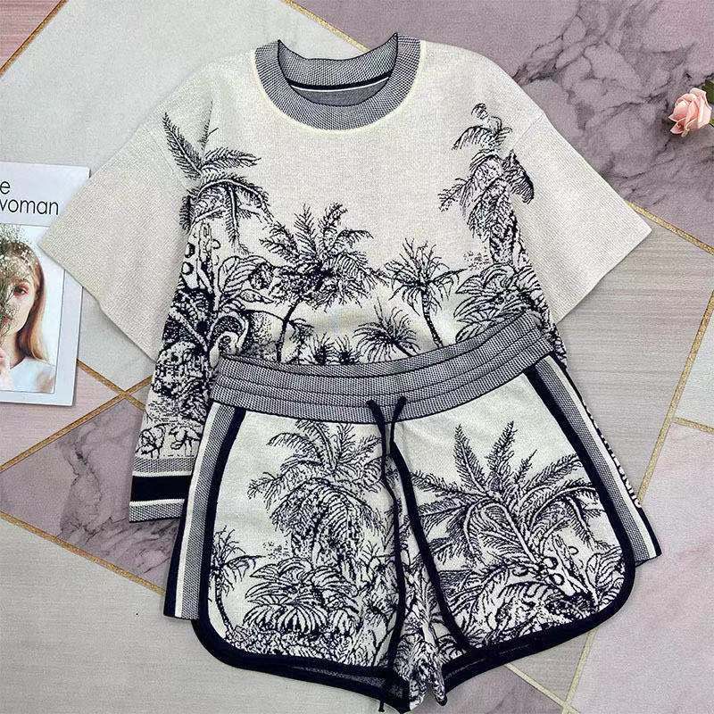 

D Fashion Classic Trendy Luxury Designer 2023 Women Summer New European and American Product Ice Silk Fabric Full Body Coconut Jacquard Women Knitting Two Piece Set