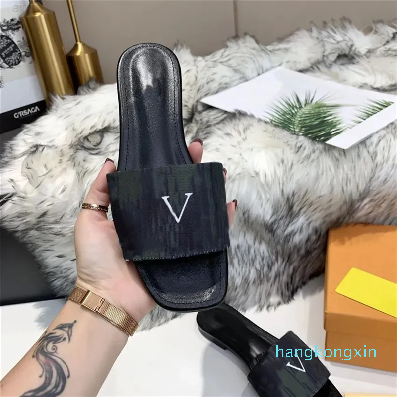 

Designer Luxury Women Men Lock It Sandals Slippers Leather Slipper Classics Flat Heel Sandal Summer Ladies Comfoetable Shoes, Color 4