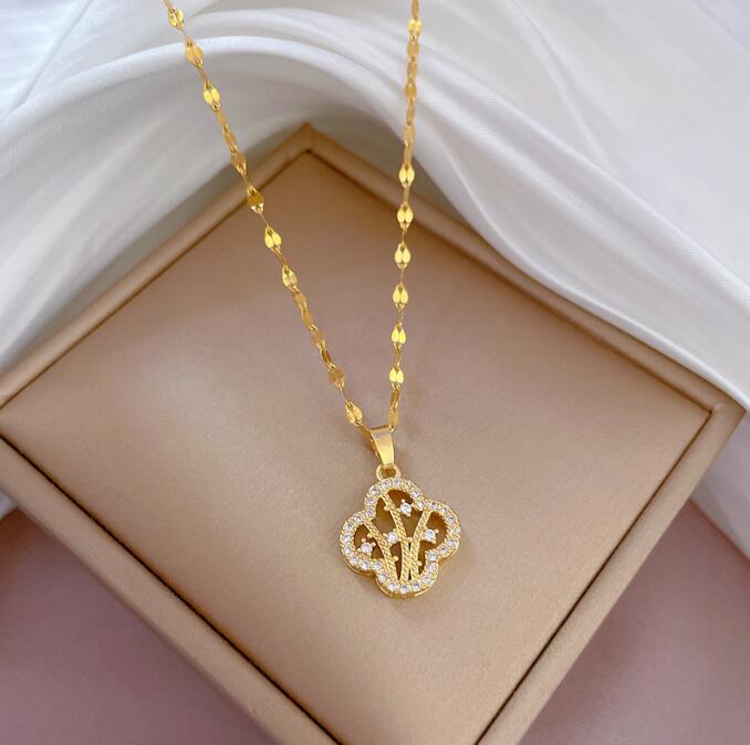 

Luxury Classic 4/Four Leaf Clover Pendant Necklaces Designer Chain 18K Gold Shell for Girl Wedding Mother' Day Jewelry Women Gift