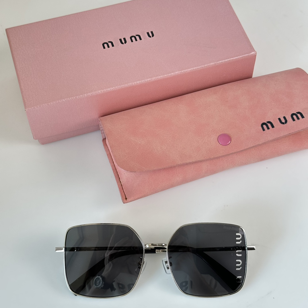 

High quality logo miu sunglasses, luxurious slim frame, men and women's designer, classic glasses, driving sunglasses