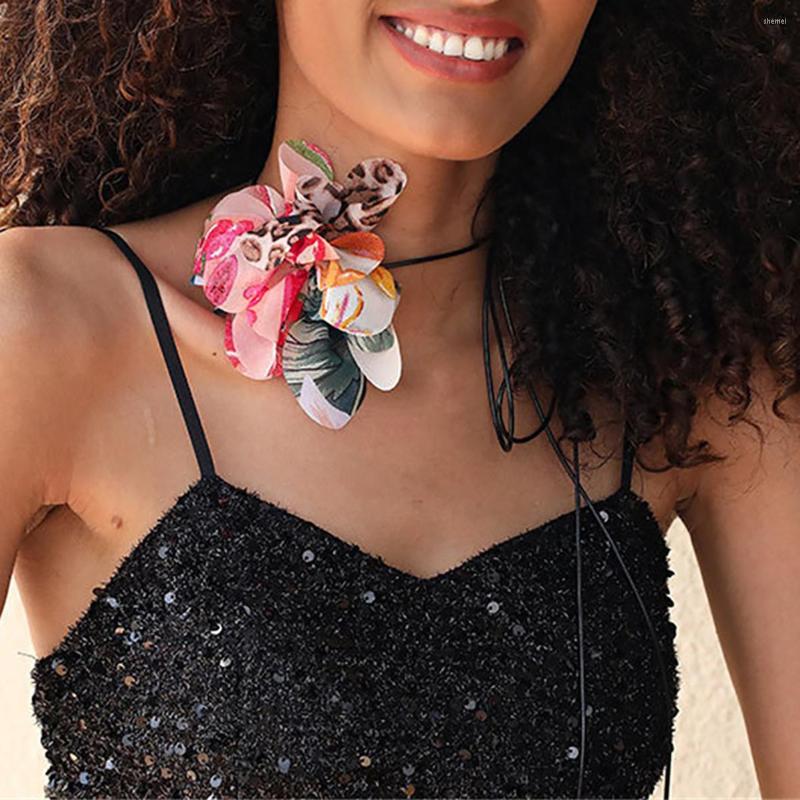 

Choker Large Fluffy Fabric Flower Necklaces For Women Elegant Long Lace Up Rope Chains Collar On Neck Fashion Accessories Female