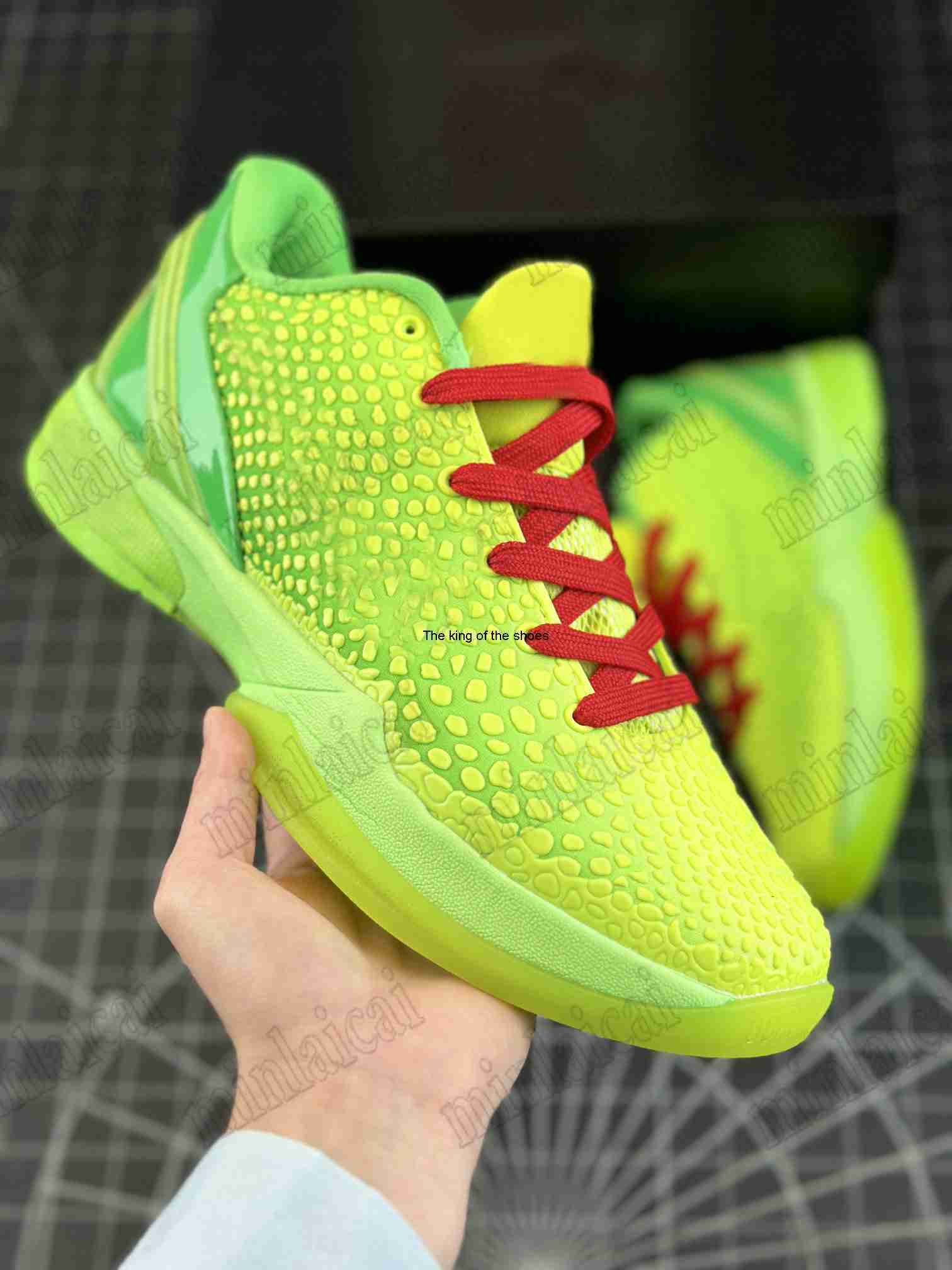 

Shoes Classic Mamba Men's 6 Protro Grinch Green Apple Volt Crimson Black Snakeskin Pattern Christmas Sports Sneakers, 01