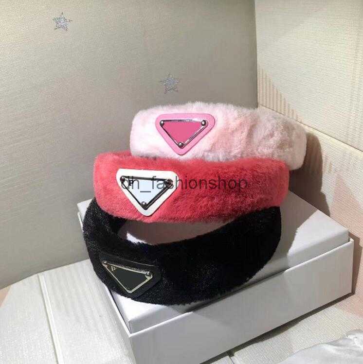 

Plush Hair Hoop Women Fur Faux Headbands Designer Winter Warm Soft Letter Girl Band Fashion Fitness Headband Head Wrap Accessories Party Gift
