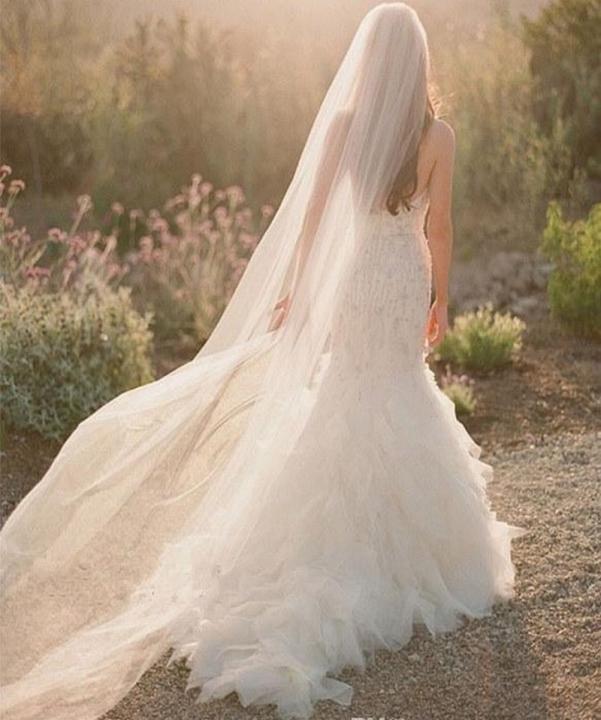 

08m2m3m5m10m15m30m Length One Layer White or Ivory Veil For Bride Wedding Bridal Long Veil Cathedral With Comb Bride Veils8302523