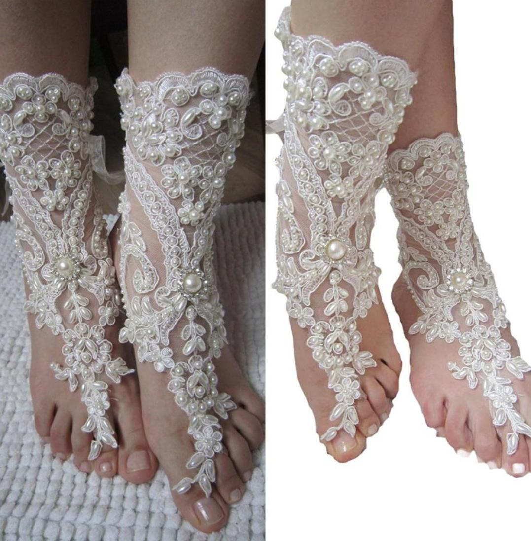 

Romantic Beach Weddings Shoes Delicate Lace Applqiues Beads Open Toe Ankle Flat Bridal Shoe For Summer6235706, White