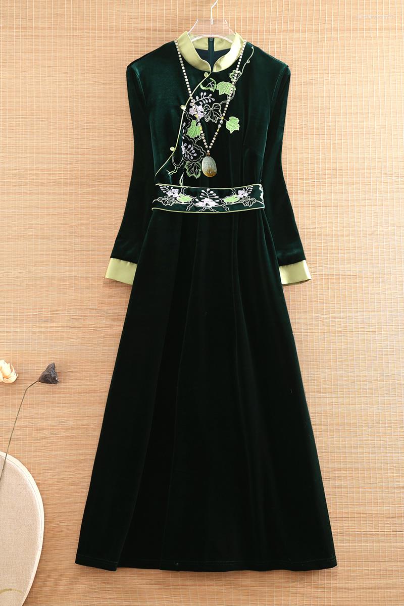 

Ethnic Clothing Chinese Style Women Dress Winter Royal Embroidery Floral Vintage Elegant Slim Lady Luxurious Belt Velvet S-XXL
