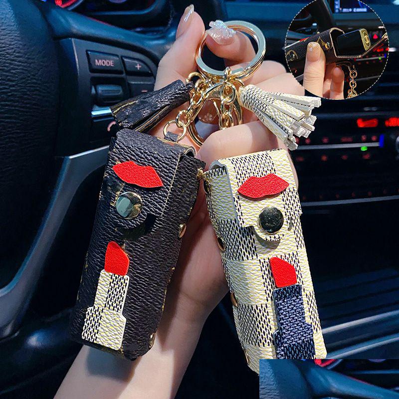 

Keychains Lanyards Fashion Brand Keychain Leather Lipstick Bag Key Chain Ladies Exquisite Car Accessories Creative Handbag Pendant Dhuof