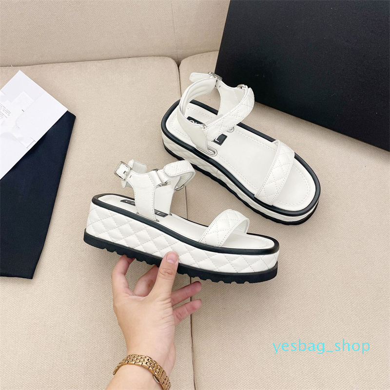 

Designer Women Sandals Womens Slides Crystal Calf leather Casual shoes quilted Platform Summer Beach Slipper 35-40