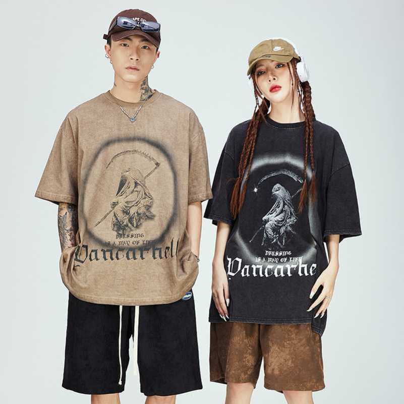 

Men's dark black Death vintage printed T-shirt hip-hop loose high street short sleeved top for men, Wash water black