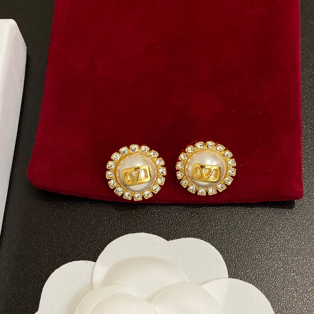 

With Diamonds Women Designer Stud Gold Color Luxury Brass Engagement Earring Wholesale