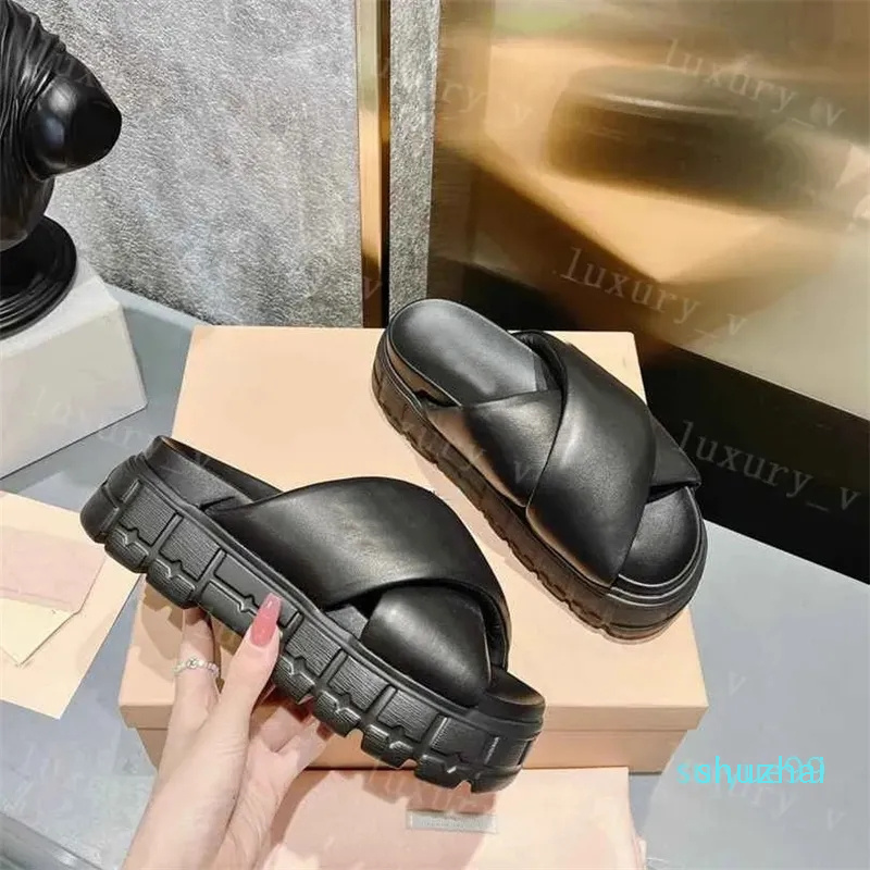 

Slippers Designer Women Sandals Soft Leather Mules Platform Rubber Slides Summer Flip Flops Solid Pattern Slippers