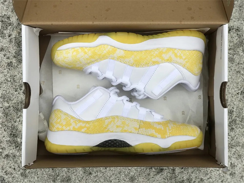 

Special Designer Shoes Jumpman 11s Low Light Yellow Snakeskin White Men Women Shoes Unisex Basketball Shoes Outdoor Sneakers Top Quality Fast Delivery With box