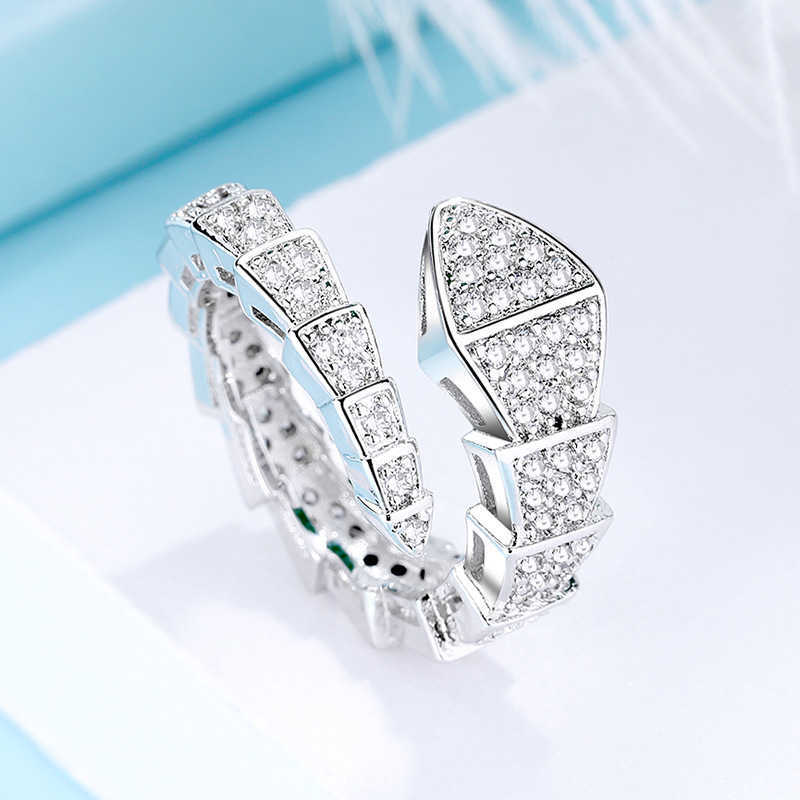 

Original designer Carti's new snake festival ring Men's and women's popular full brick movable mouth size adjustable high-end
