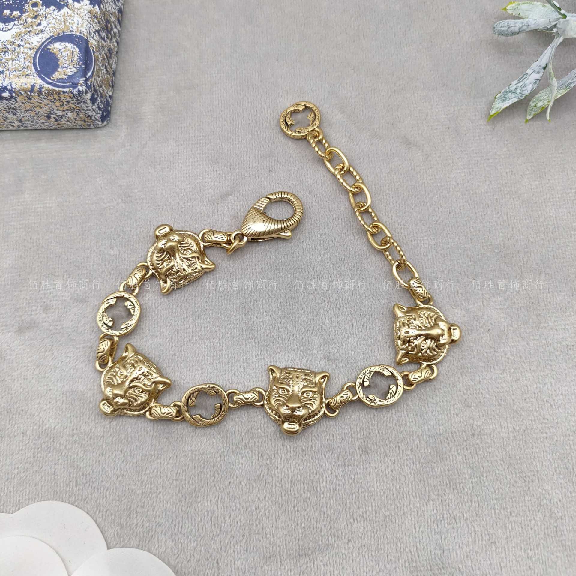 

23 Year New Lion Head Versatile Advanced Style Ancient Family Letter Bracelet Female
