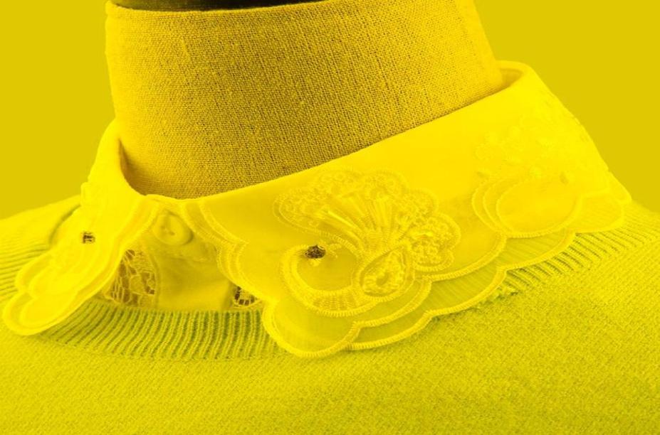 

Bow Ties Women Sweater Lapel Fake False Collar White Embroidered Lace Half Shirt Tie Detachable Collars Button Blouse Tops DecorBo8021131