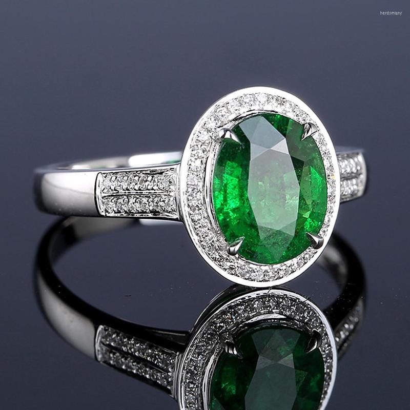 

Cluster Rings Fashion Vintage Oval Green Crystal Emerald Gemstones Diamonds For Women White Gold Silver Color Jewelry Bijoux Bague Gifts