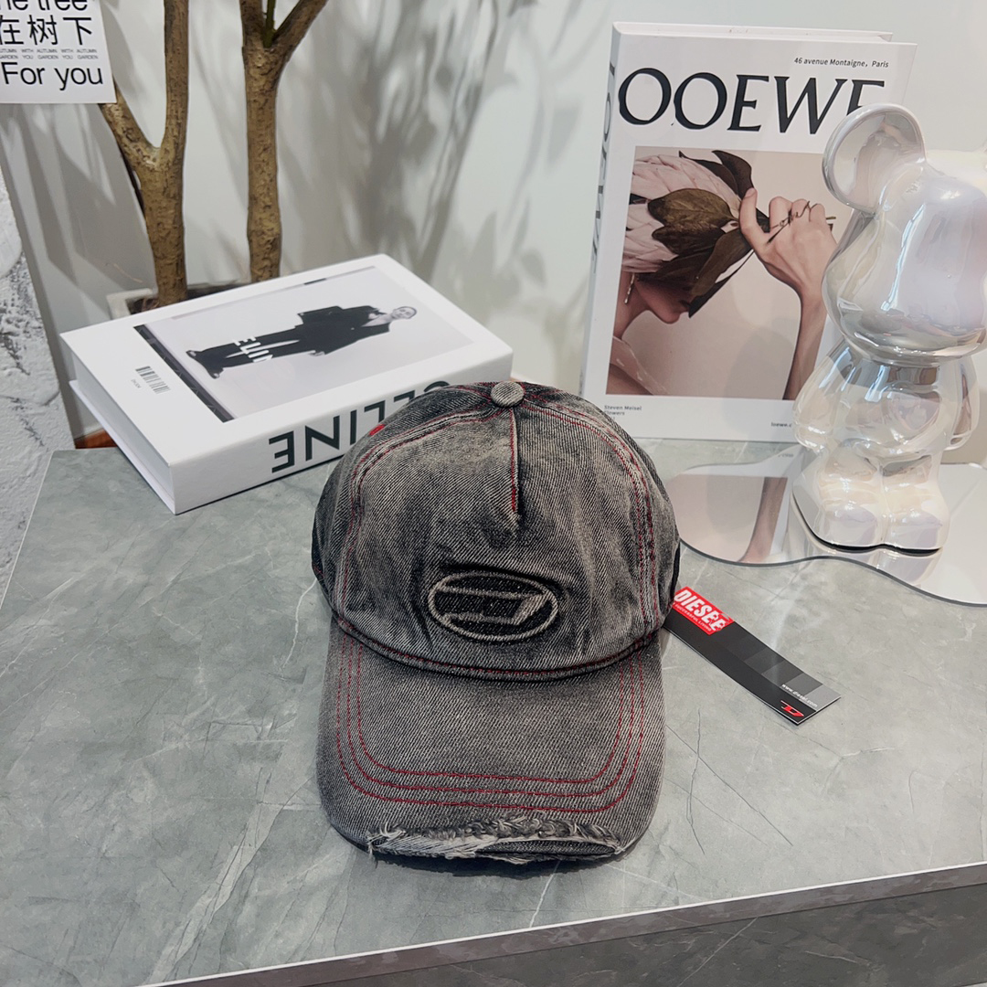 

Designer Baseball Caps Denim Fashion Ripped Cap Hat Female Male Sunscreen Fitted Washed Baseball Cap