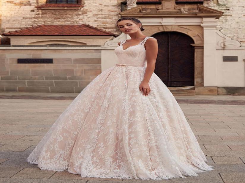 

Sexy Open Vneck Sleeveless Wedding Dress Vestido Noiva Applique Lace Backless Gowns Robe De Mariage8338456, Yellow