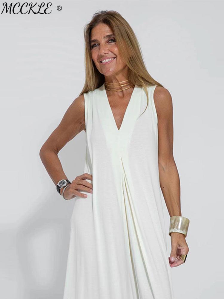 

Basic Casual Dresses Elegant Side Split Party Dress Women Pleated Solid VNeck Robe Summer Fashion Sleeveless Long Office Lady 230627, White