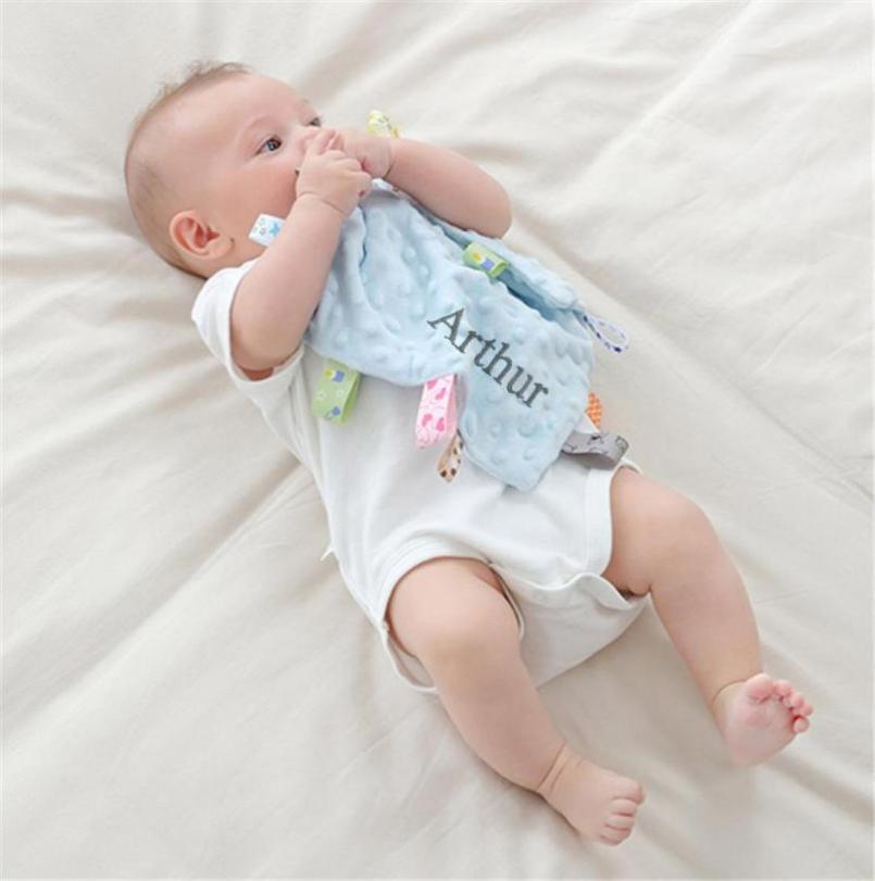 

Bow Ties Personalized Embroidered Baby Dimple Comforter Custom Name MIni Soft Blanket Shower Gifts HandkerchiefBow8699255