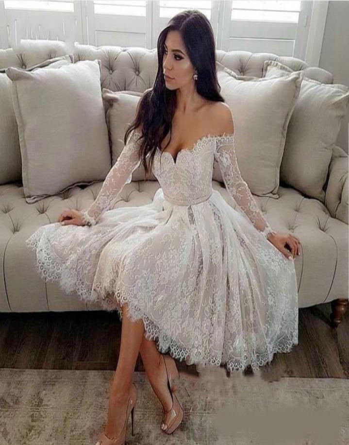 

Off Shoulder Lace Graduation Dresses With Illusion Long Sleeves Aline Backless Short Prom Dress Cheap Homecoming Party Cocktail D1124440, Hunter