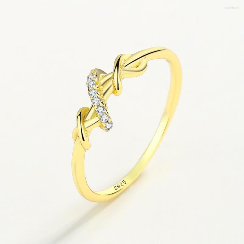 

Cluster Rings 925 Sterling Silver Line Twist Ring Female Light Luxury Diamond Party Birthday Gift Wholesale