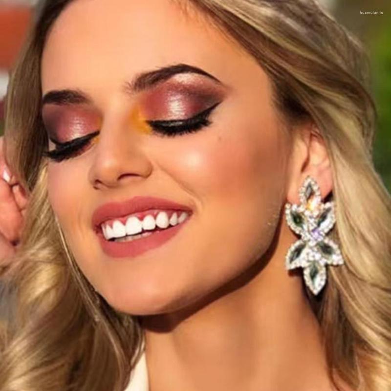 

Dangle Earrings INS Luxury Rhinestone Leaf Shape Drop Stud Accessories For Women Nightclub Bling Crystal Wedding Earrins Jewelry