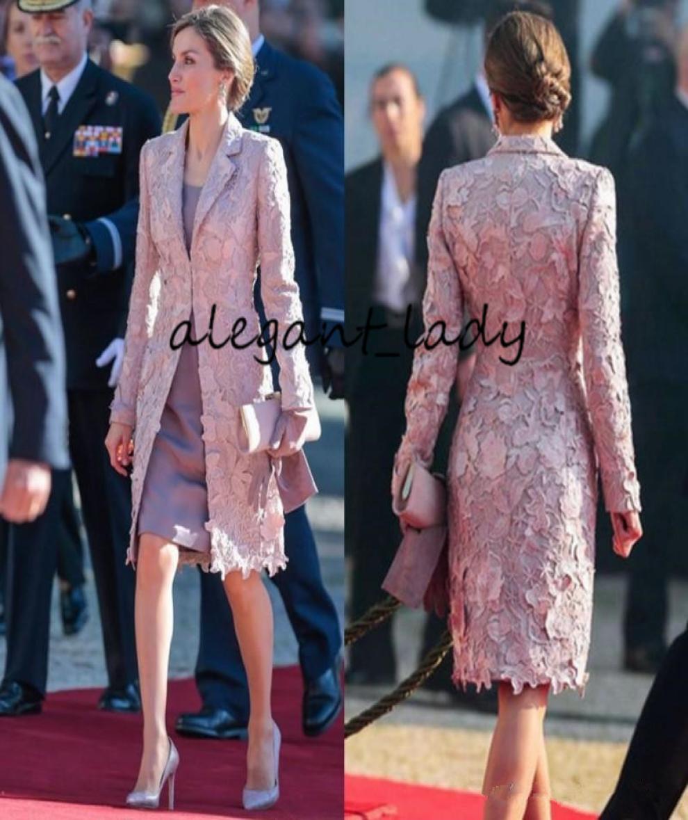 

Vintage Lace Mother Of The Bride Dresses With Long Sleeves Jacket Bateau Neck Wedding Guest Dress Knee Length Evening Gowns5665968