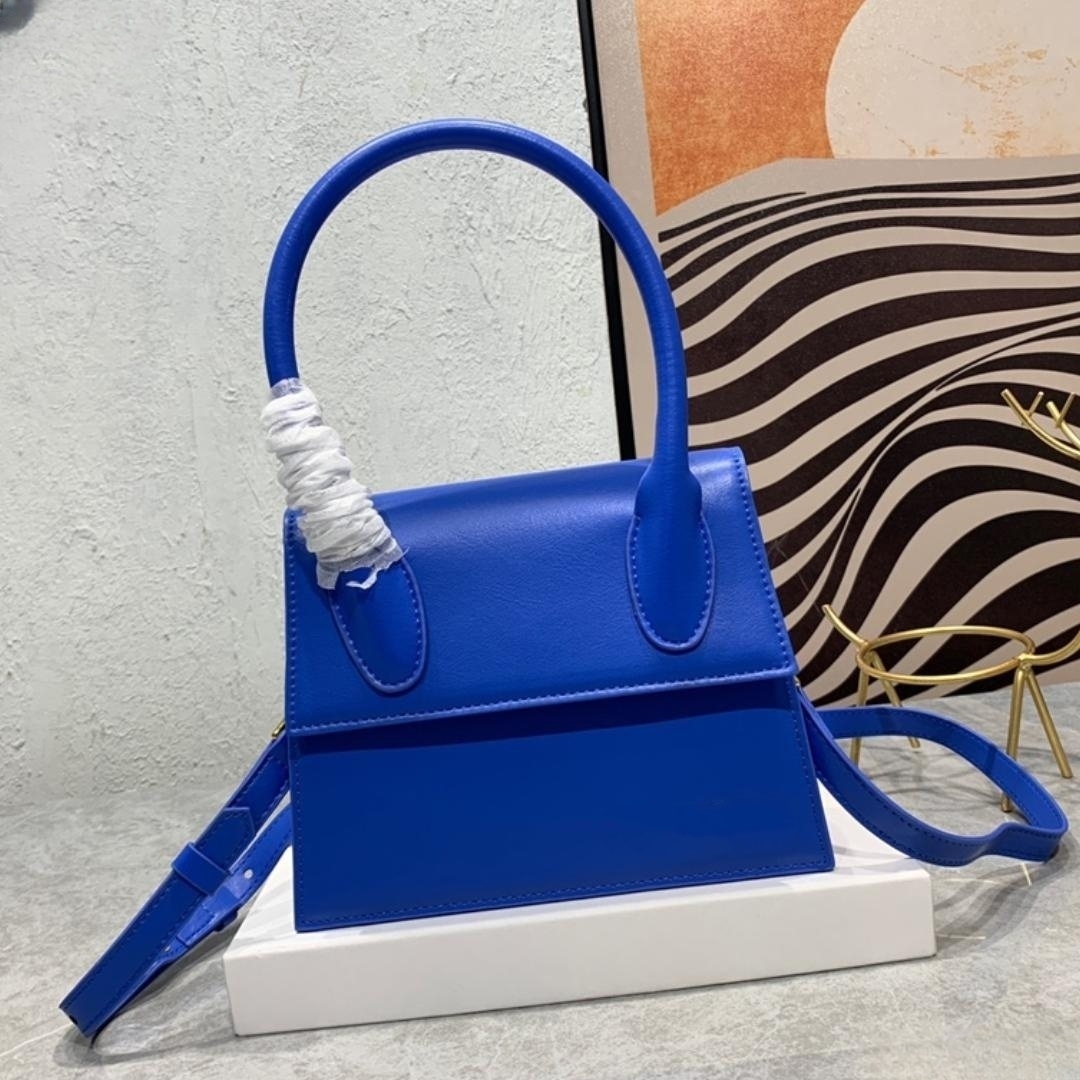 

2023 high-quality s designers bag Shoulder Bags Soft Leather Mini women Handbag Crossbody Luxury Tote Fashion Shopping Multi-color Purse Satchels Bag, Beige