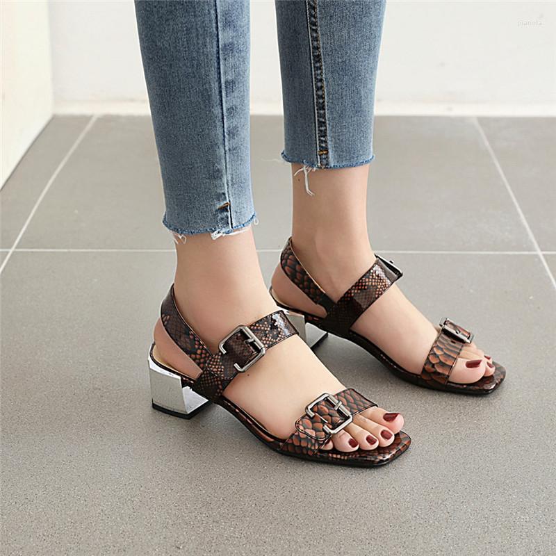 

Sandals Lasyarrow 2023 Arrive Women Spring Summer Simple Buckle Sexy Square Heels Elegant Solid Size 33-46 Shoes Woman, Green